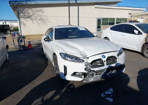 2023 BMW I4 Edrive40 z USA, uszkodzony, nr VIN WBY73AW0XPFR44350